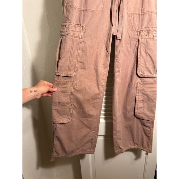 NWT AE HIGH-WAISTED CONVERTIBLE BAGGY CARGO JOGGER size 000 - Picture 5 of 16